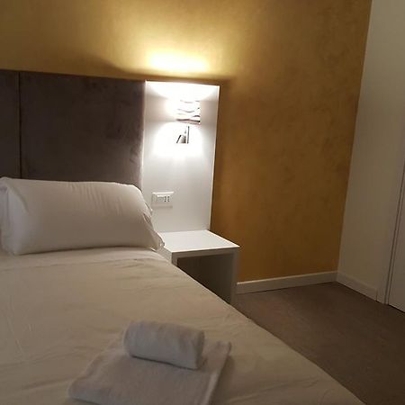 Maison D'Elite Guest House Venesia Bagian luar foto