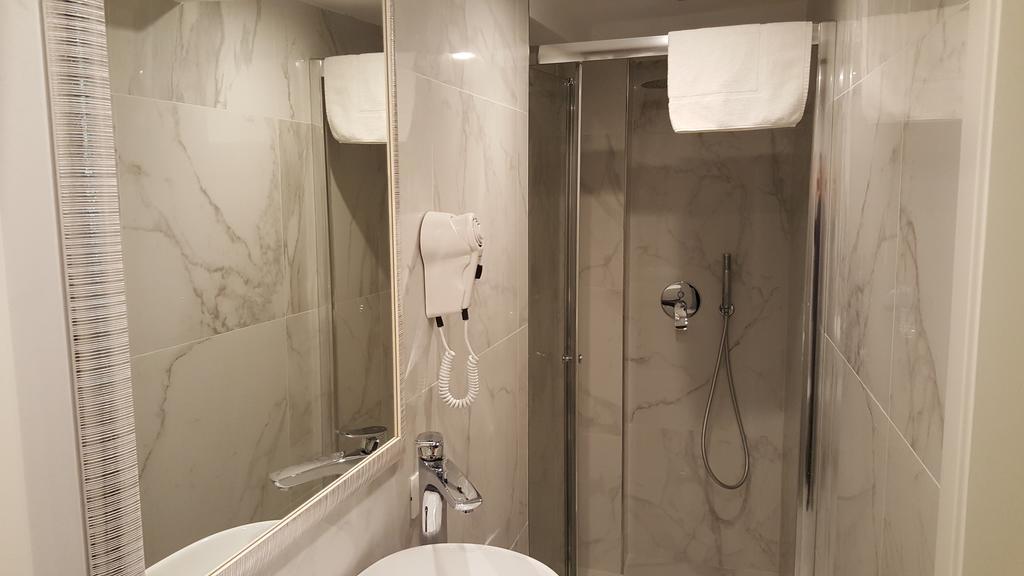 Maison D'Elite Guest House Venesia Bagian luar foto